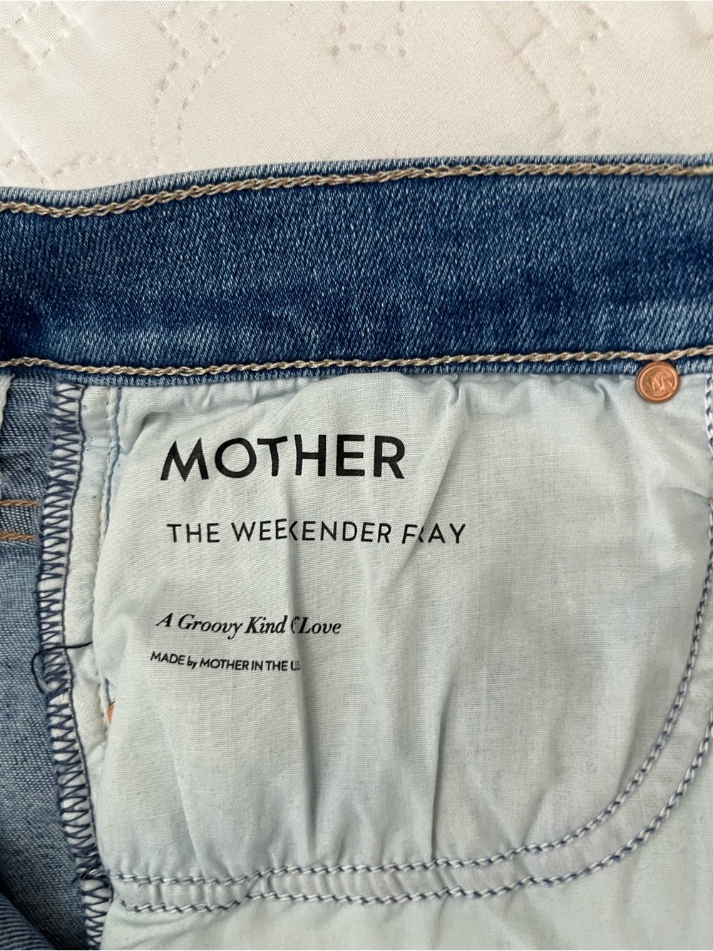 MOTHER The Weekender Fray Flared Jeans A Groovy Kind Of Love 32 - Picture 13 of 16